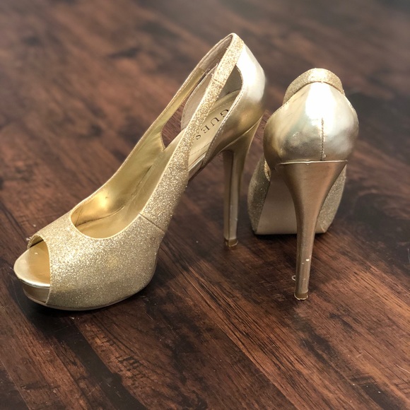 3 pairs of Heels - Picture 4 of 7